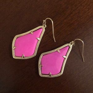 Kendra Scott drop earrings. New without box.